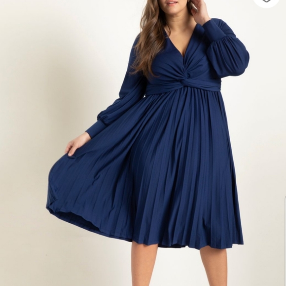 Eloquii Dresses & Skirts - Eloquii Knot front pleated dress